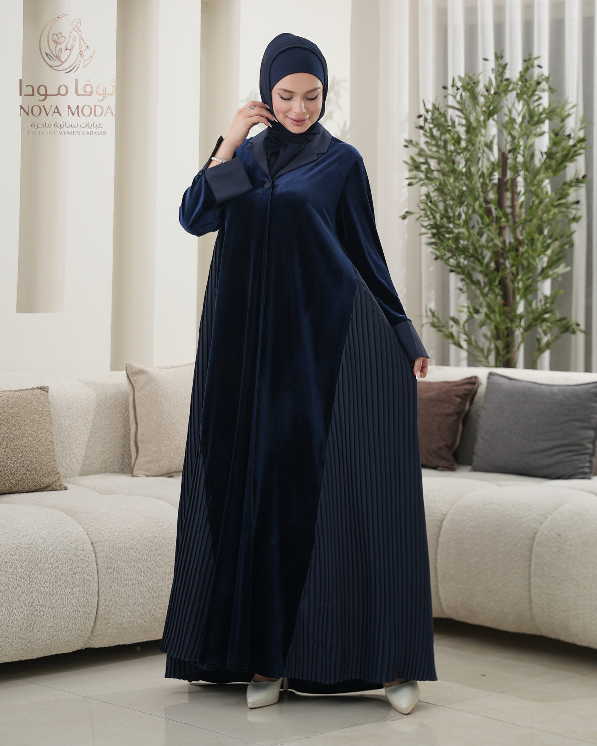 عباية مخمل